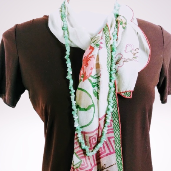 Semi-Precious Gemstone Necklace - Picture 4 of 11